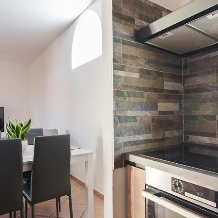 La Casa Di Leo E Lucy *