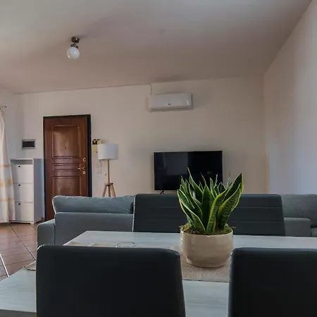 La Casa Di Leo E Lucy Apartment *