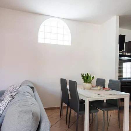 La Casa Di Leo E Lucy *