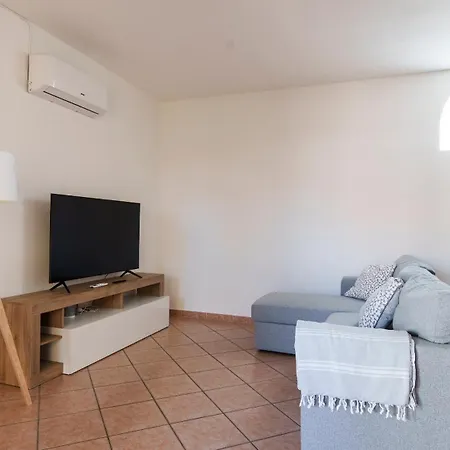 La Casa Di Leo E Lucy