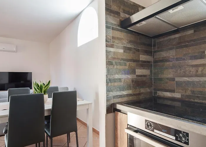 La Casa Di Leo E Lucy *